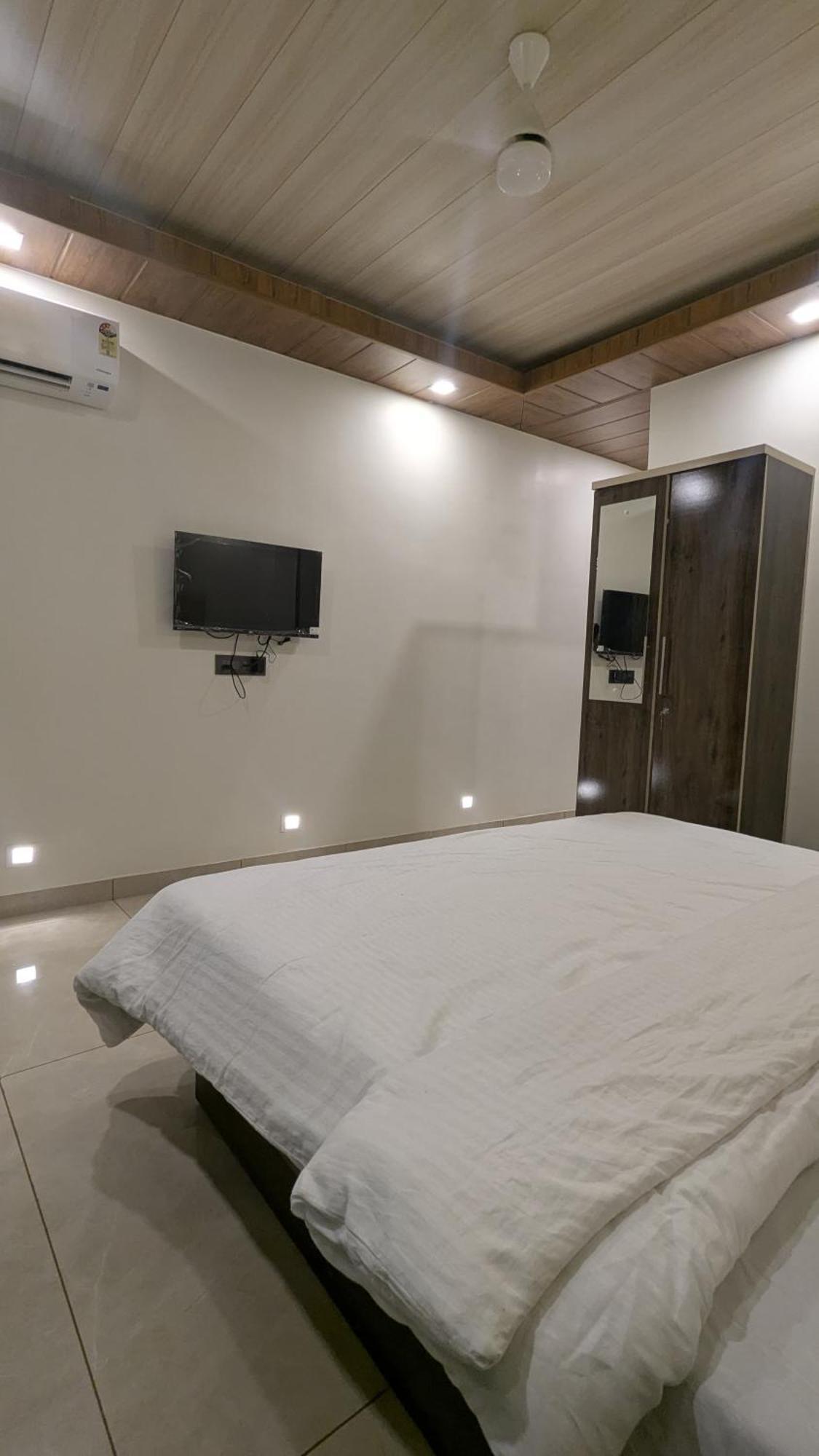 The Grange Lake View Panchgani Bagian luar foto